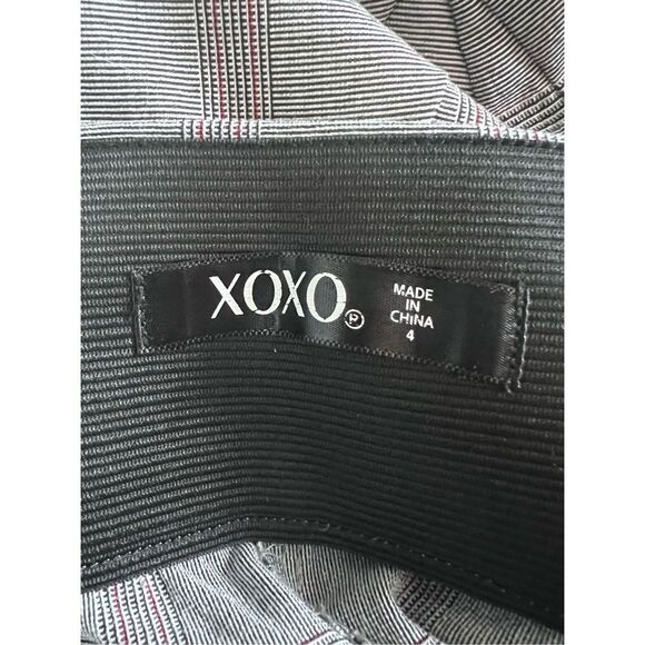 XOXO 2 piece pinstriped blazer and pants size small - Picture 11 of 11